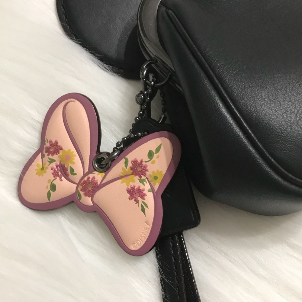 NWT! Disney x Coach Minnie Mouse Kisslock Clutch - Picture 4 of 8